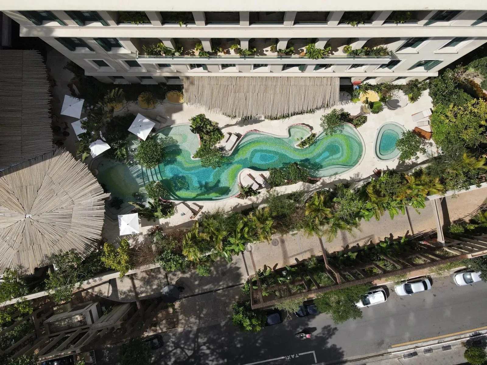 Emerald Pool, Rosewood São Paulo